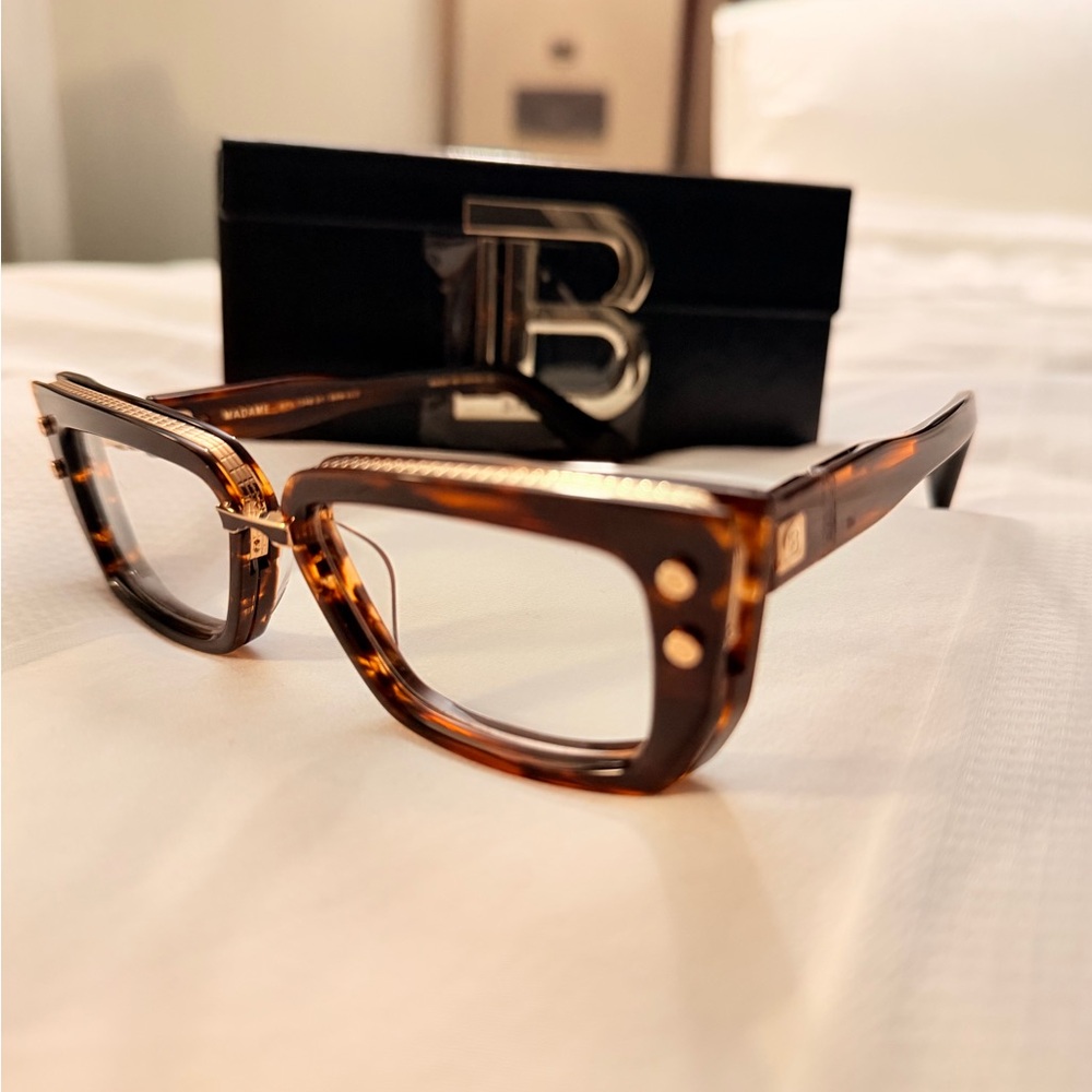 Balmain Madame Frames